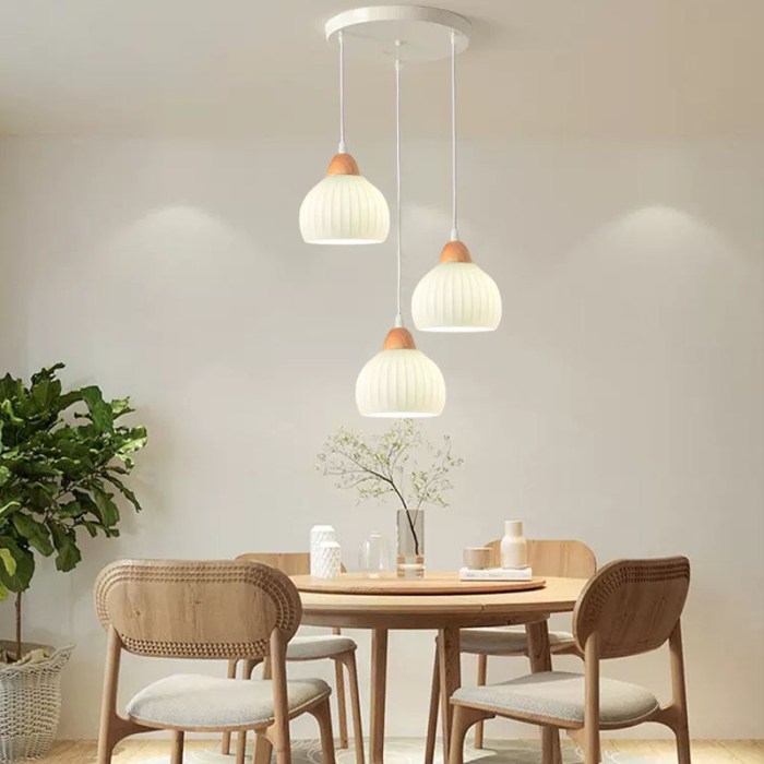 Pin by Avia Bonn Jamoner on streetlights | Japan landscape, Aesthetic japan, Japan aesthetic